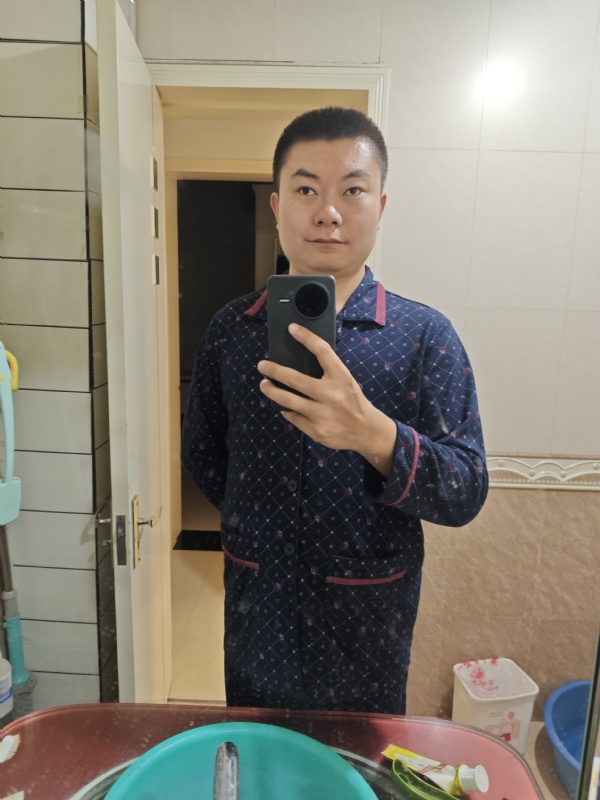 迷迷糊糊的第一张照片--山西残疾人相亲网